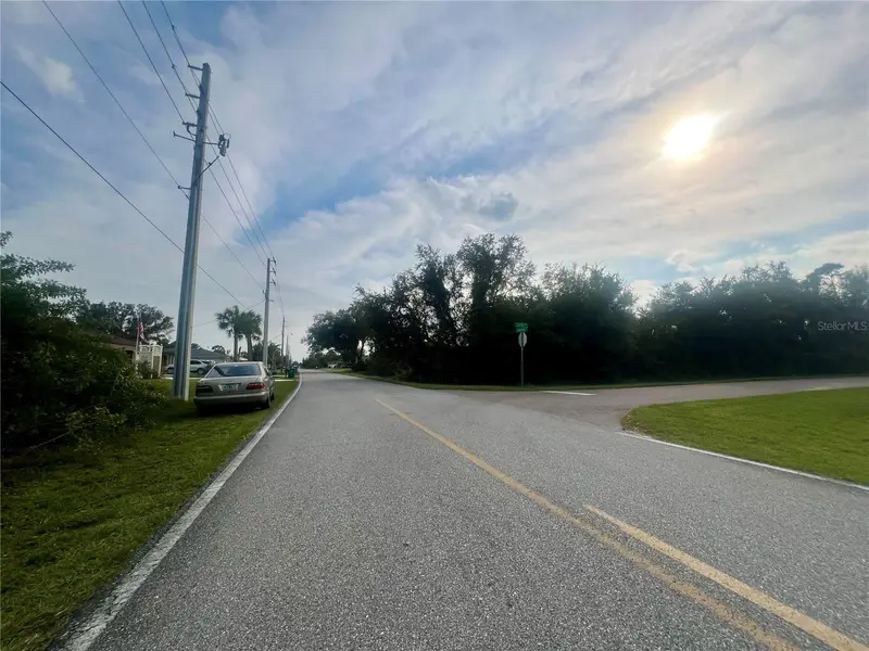 1088 Inverness St, FL