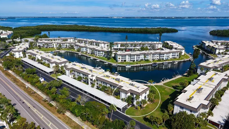 4350 Chatham Dr #Unit E-208, FL