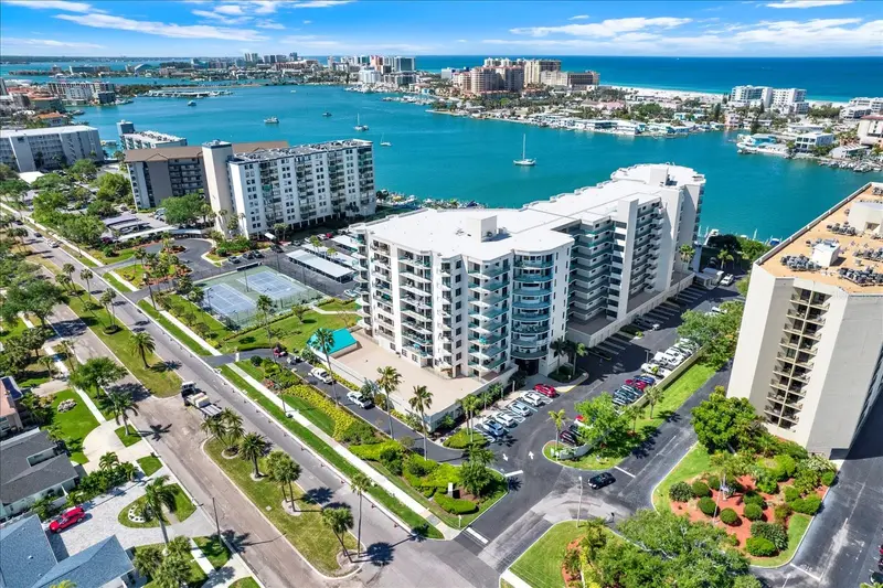 670 Island Way #500, FL