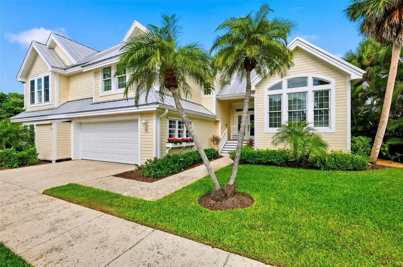 182 Carrick Bend Ln, FL