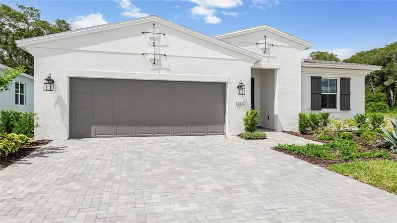 1213 Cresswind Blvd, FL