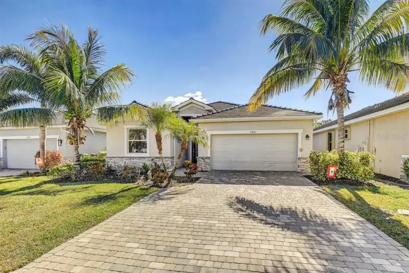 9481 Ruscello Ct, FL