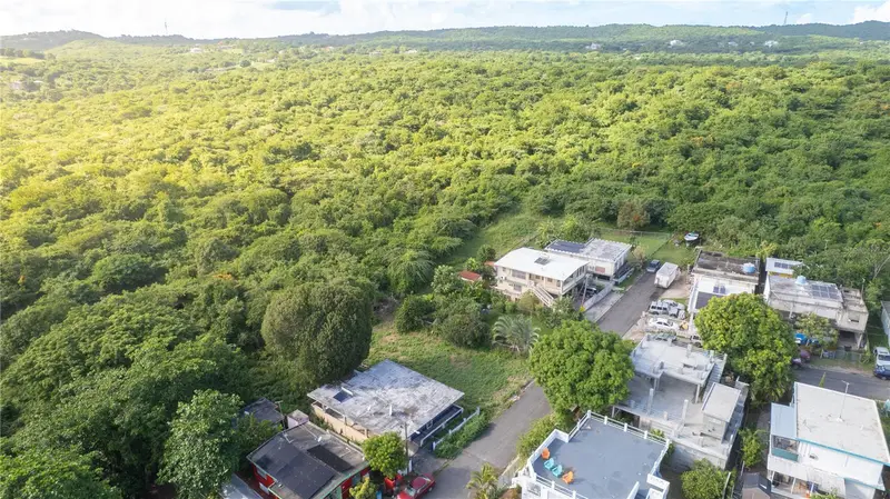 515 Calle Geranios, PR