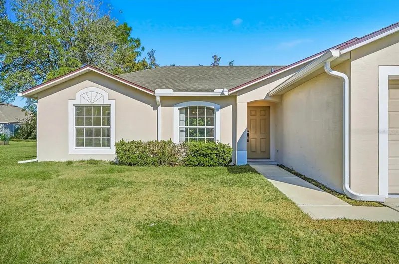 106 La Mancha Dr, FL