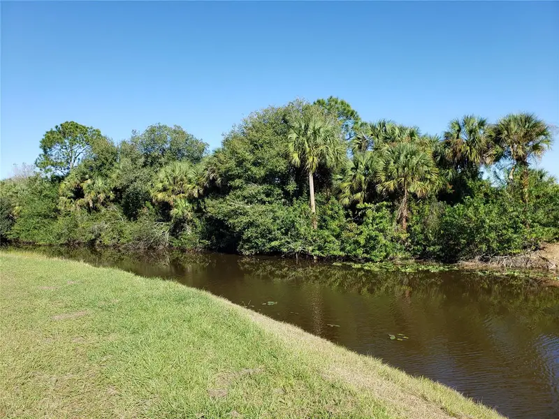 647 Naples, FL