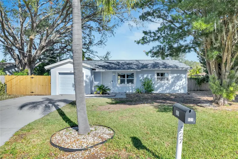 527 Fox Run Trl, FL