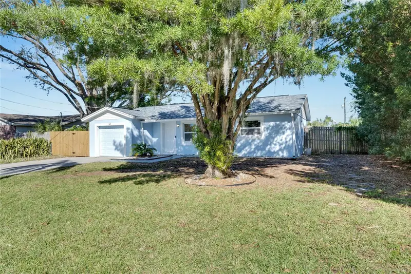 527 Fox Run Trl, FL