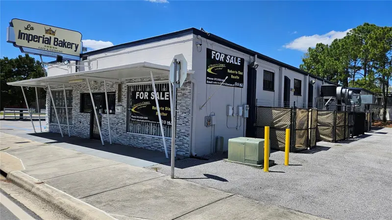 830 E Main St, FL