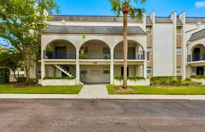 122 N Kings Ave #101, FL