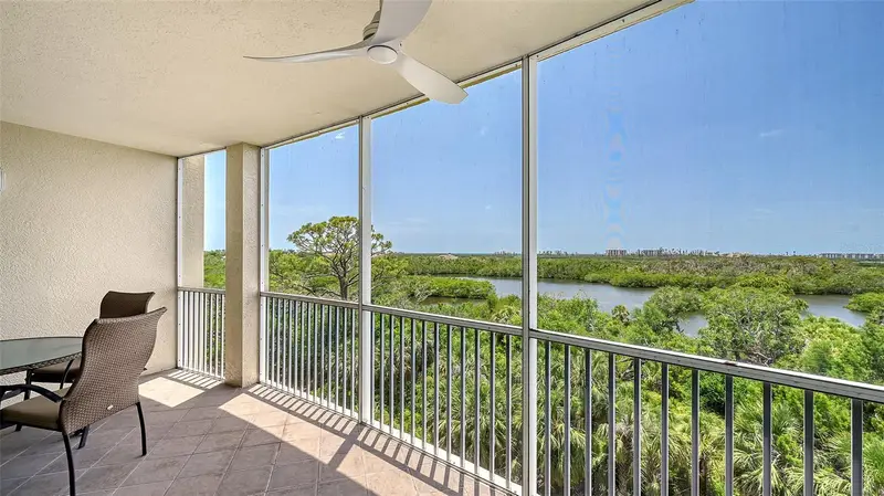 385 N Point Rd #503, FL