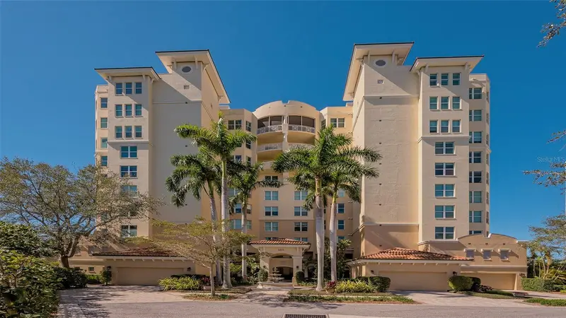 385 N Point Rd #503, FL
