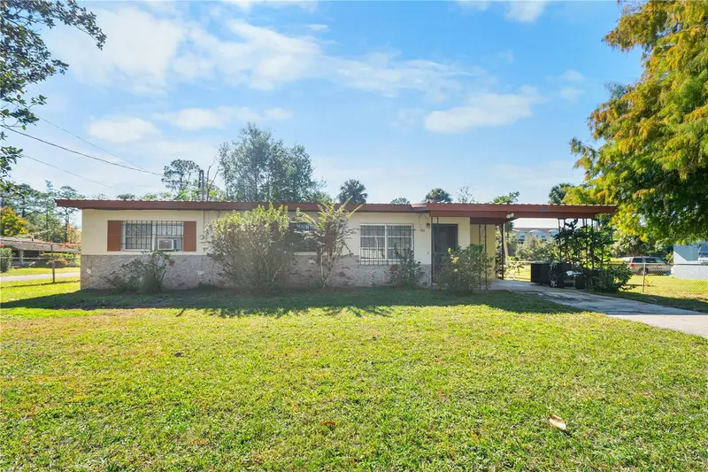 528 Doctors Dr, FL