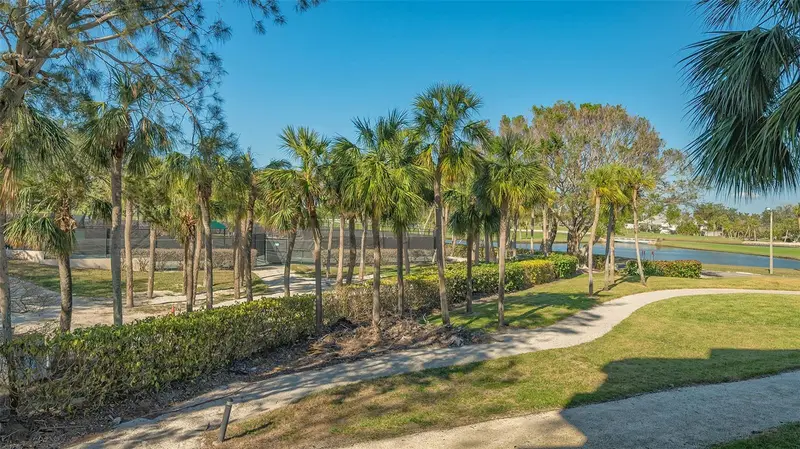 250 Sands Point Rd #5101, FL