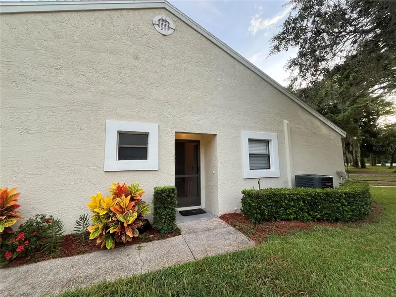 9410 Nakoma Way #H, FL