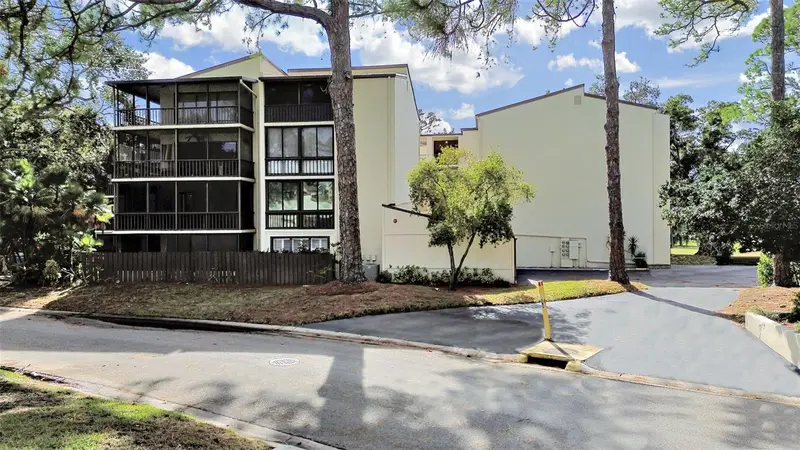 700 Starkey Rd #624, FL