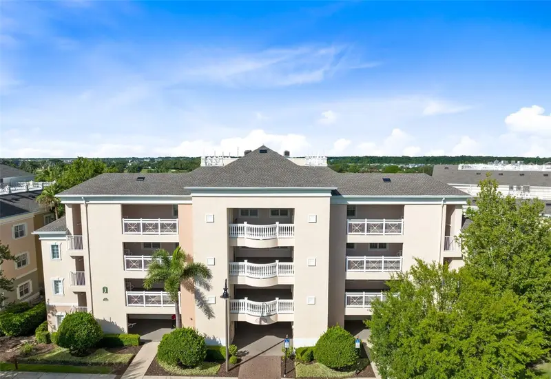 1368 Centre Court Ridge Dr #104, FL