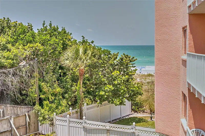 18400 Gulf Blvd #1206, FL