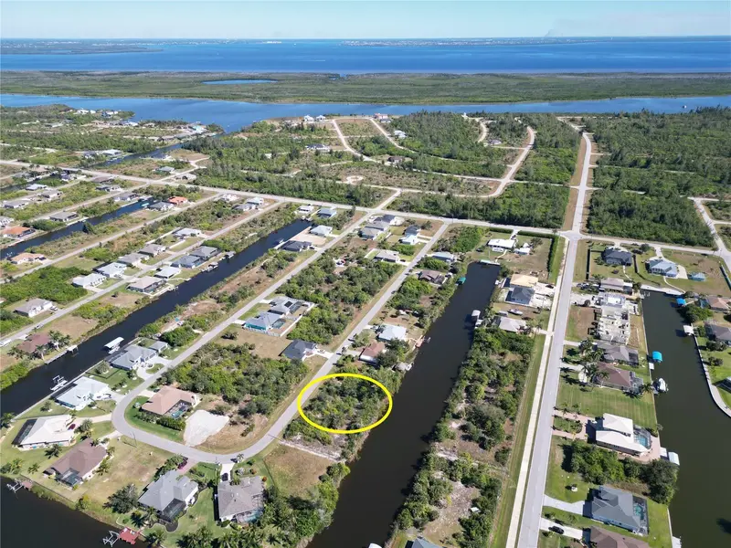 15706 Stuart Cir, FL