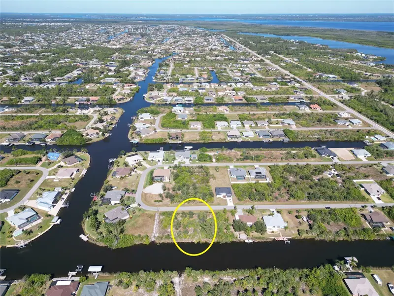 15706 Stuart Cir, FL