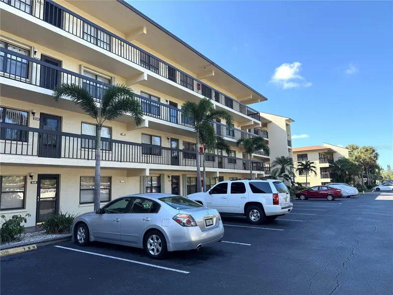 315 30th Ave W #B305, FL