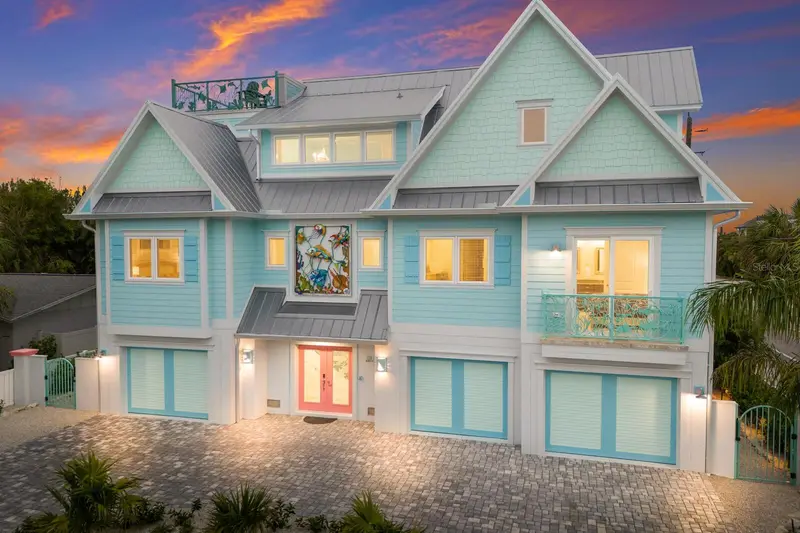 118 Mangrove Ave, FL