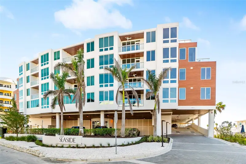1035 Seaside Dr #603, FL