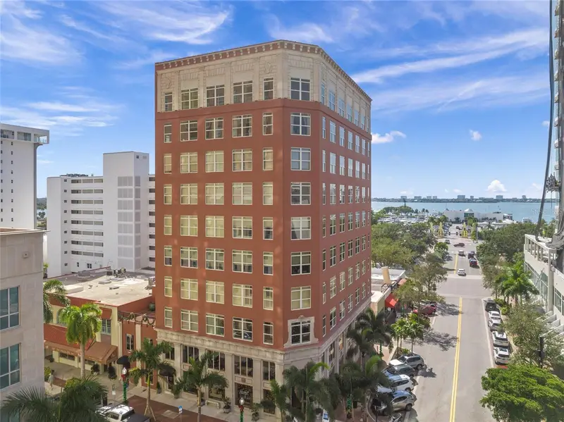 1330 Main St #Ph 9 & 10, FL