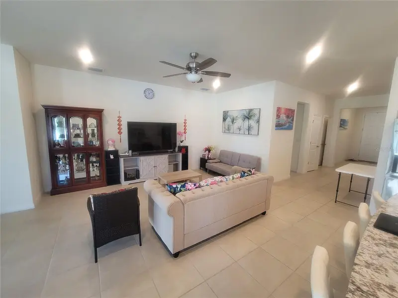 7238 Steer Blade Dr, FL
