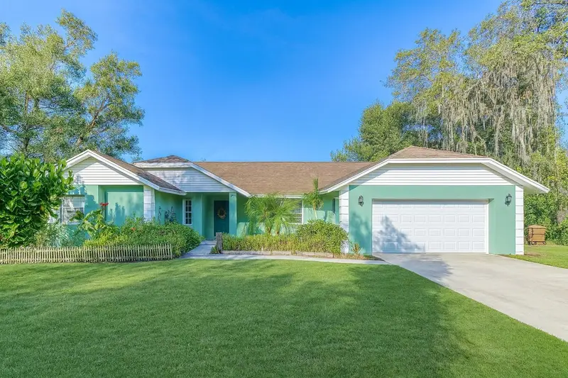 3851 Thistlewood Way, FL