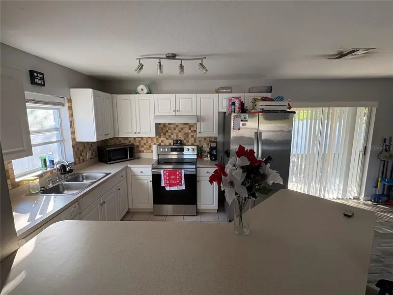 5230 Cherry Ave, FL