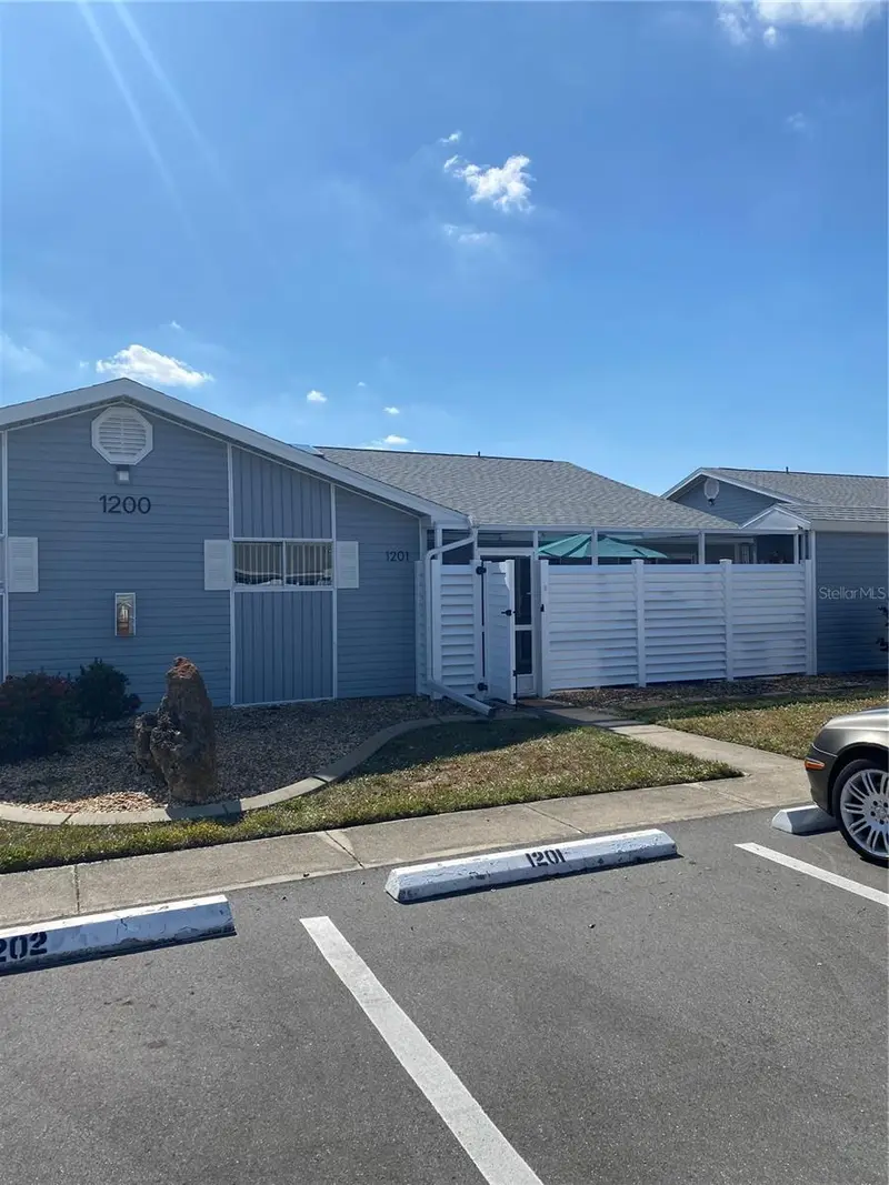 3300 Loveland Blvd #1201, FL