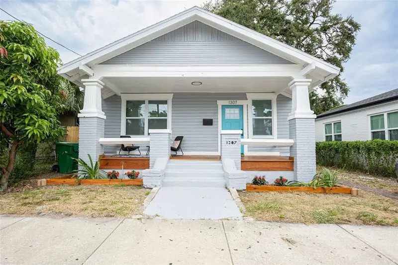 1307 E 20th Ave, FL