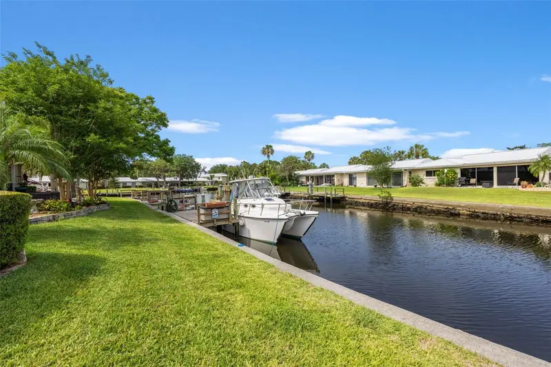 11229 W Bayshore Dr #77, FL