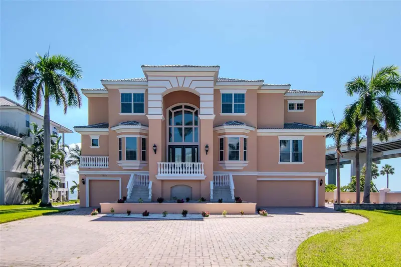 7680 Paradise Pointe Cir S, FL