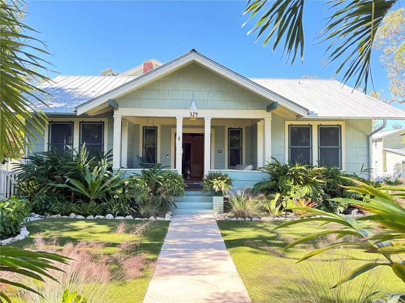 324 Julia Pl, FL