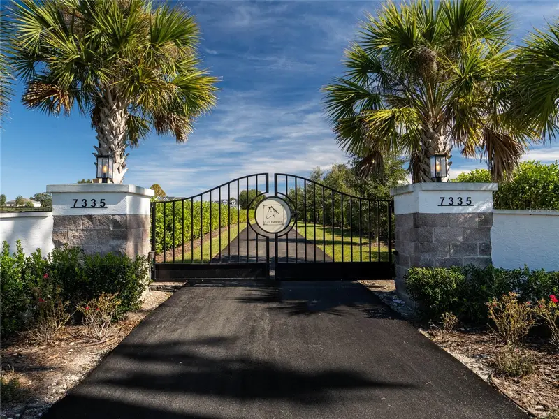 7335 Nw Highway 225, FL