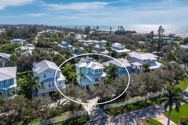 333 Firehouse Ct, FL