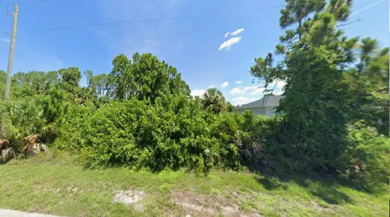 12244 Clarendon Ave, FL