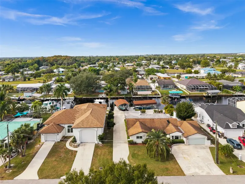 2129 W Tobago Cir, FL