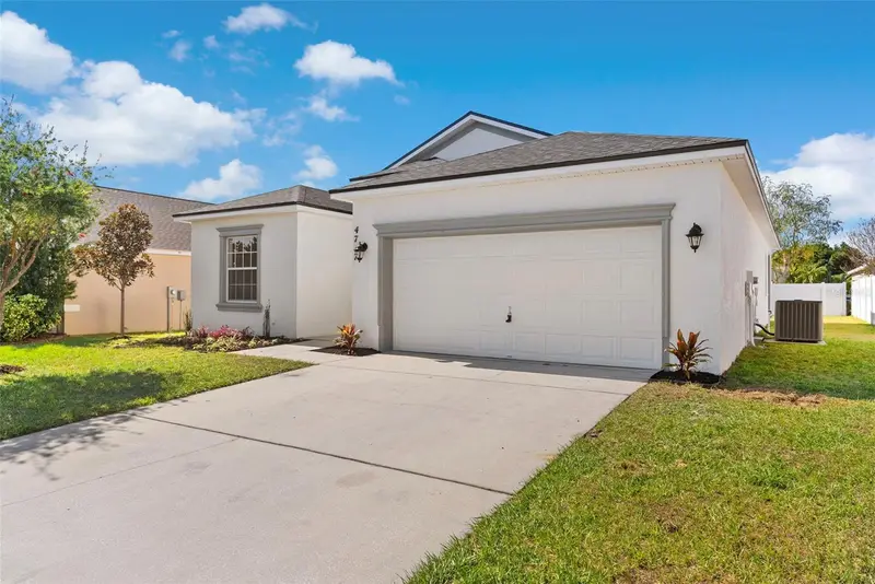 4747 Mandolin Loop, FL