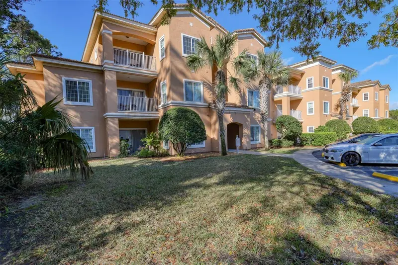 540 Florida Club Blvd #305, FL