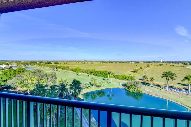 2320 Terra Ceia Bay Blvd #811, FL