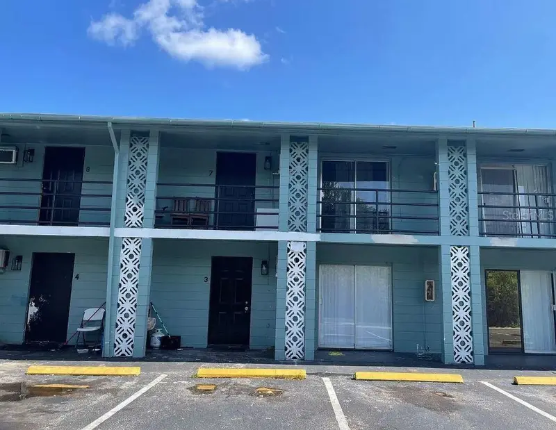 1341 W Point Dr #1, FL