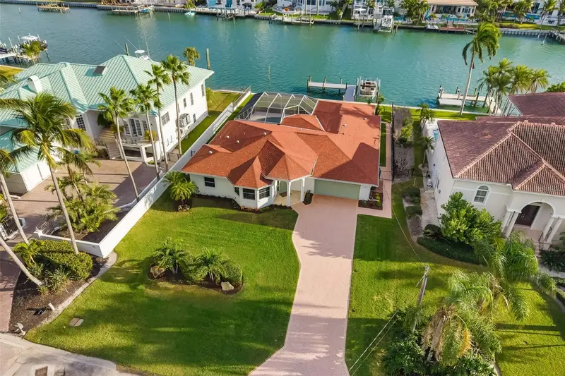 480 Cleveland Dr, FL