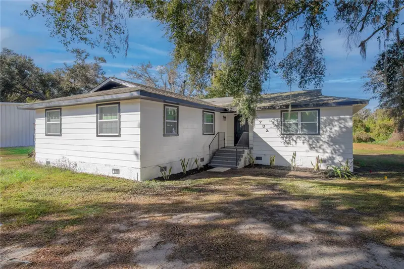 2732 Westside Dr, FL
