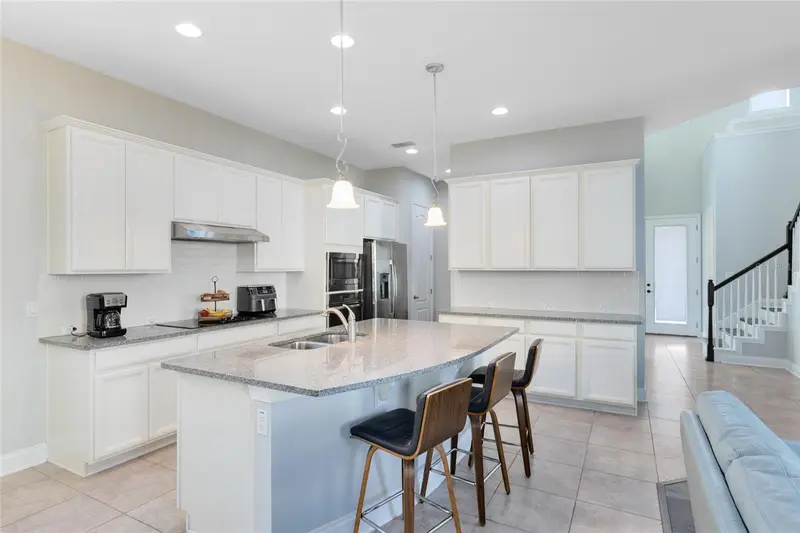 7749 Laureate Blvd, FL