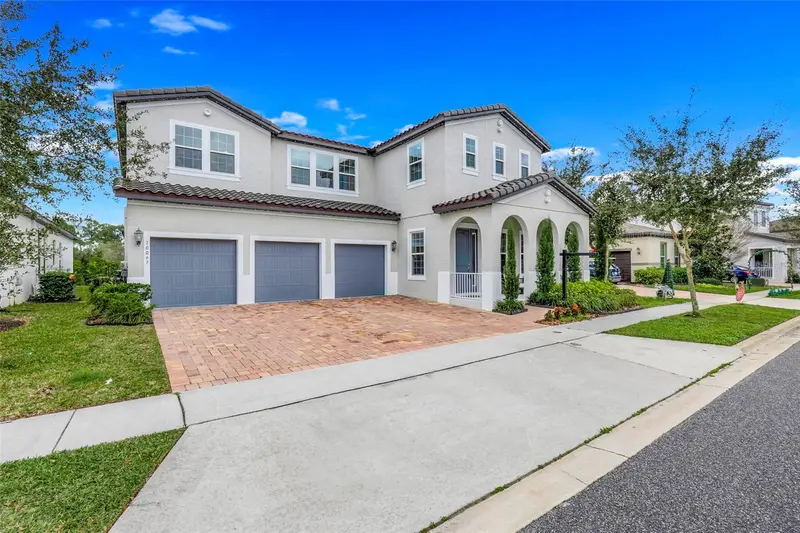 10067 Austrina Oak Loop, FL