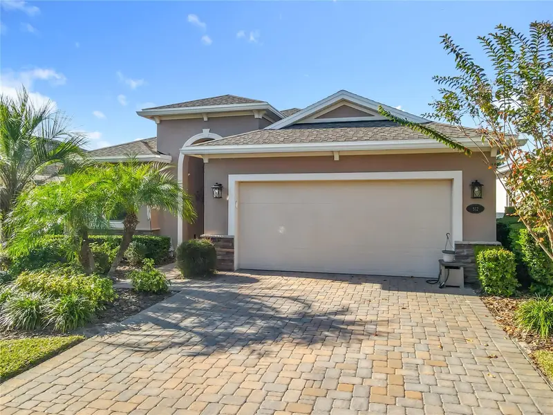 512 Adenmore Ter, FL