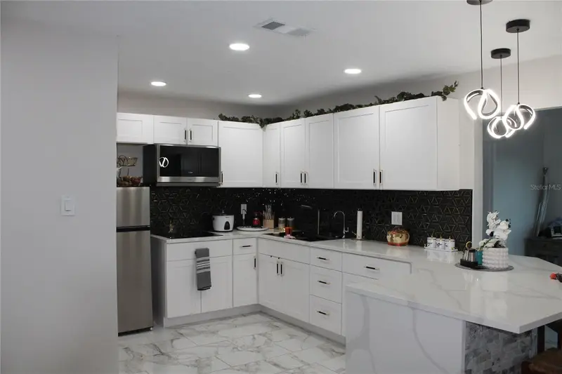 7423 Star Dust Dr, FL