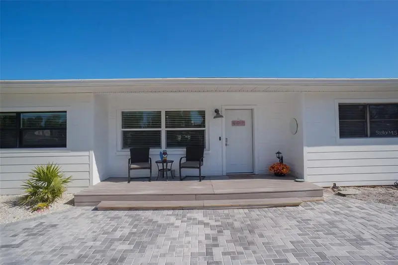 929 Lantana Ave, FL